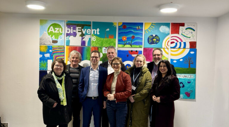 Franziska Brantner besucht Umicore in Hanau – Fokus auf nachhaltige Wirtschaft und Innovation